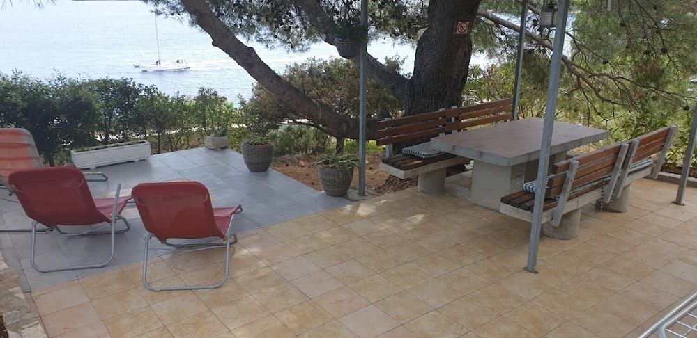 Ana - 30 m From Beach - H