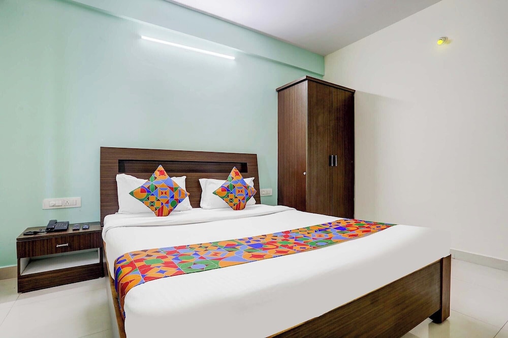 FabHotel Royal Suites - Yeshwanthpur