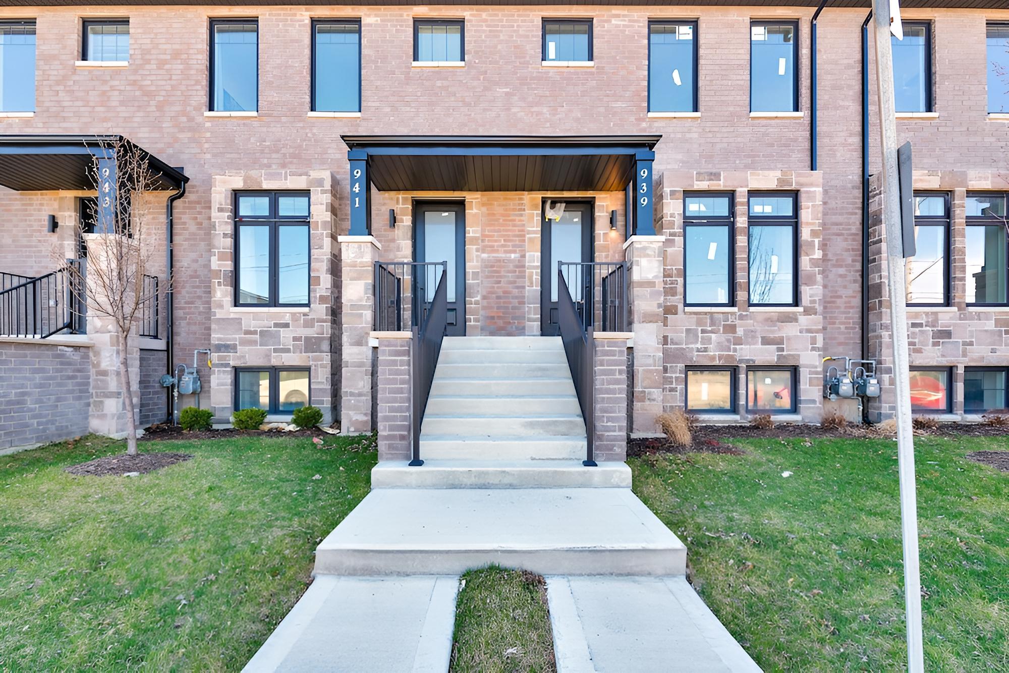 Marvelous New Townhomes for 16 guests-4