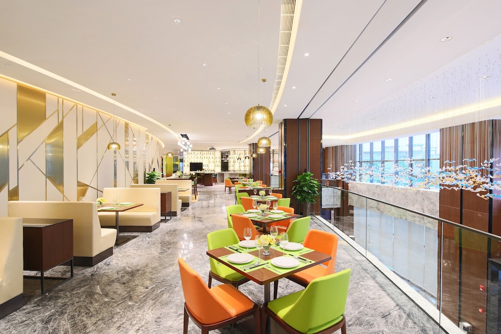 Zhongshan Vacations - Hampton by Hilton Zhongshan Nanlang - Property Image 5