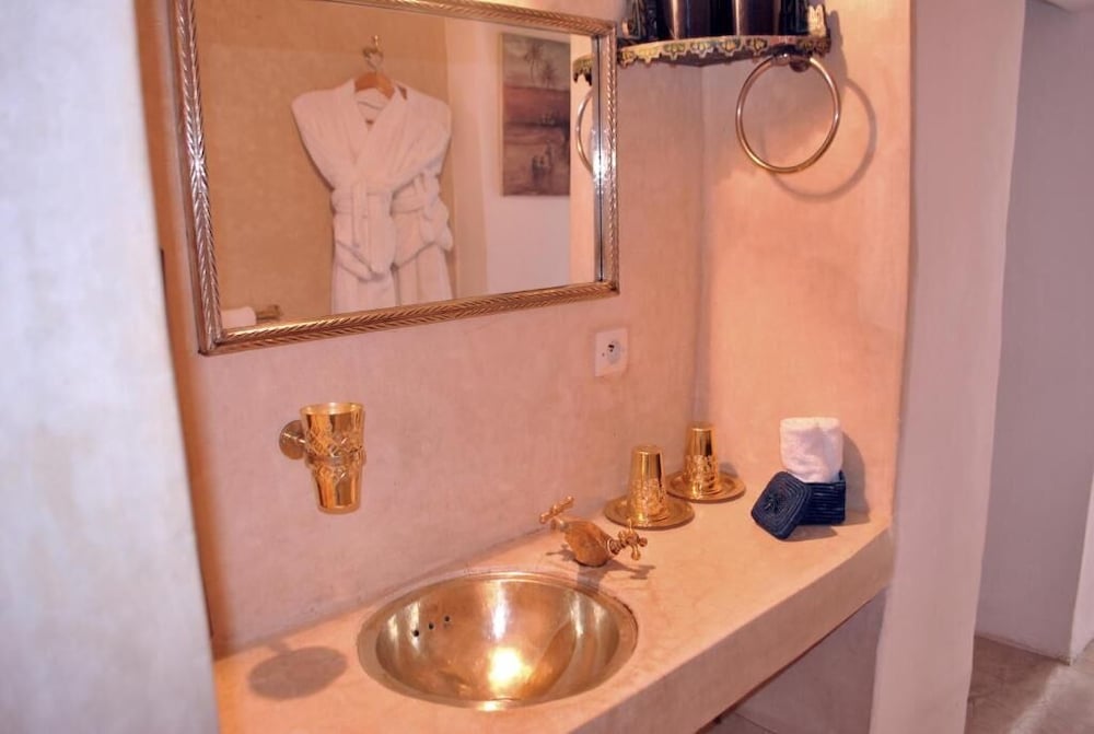 Riad Essaada