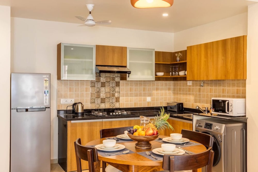 2BR w Pool Sauna 2km to Baga Calangute Beach