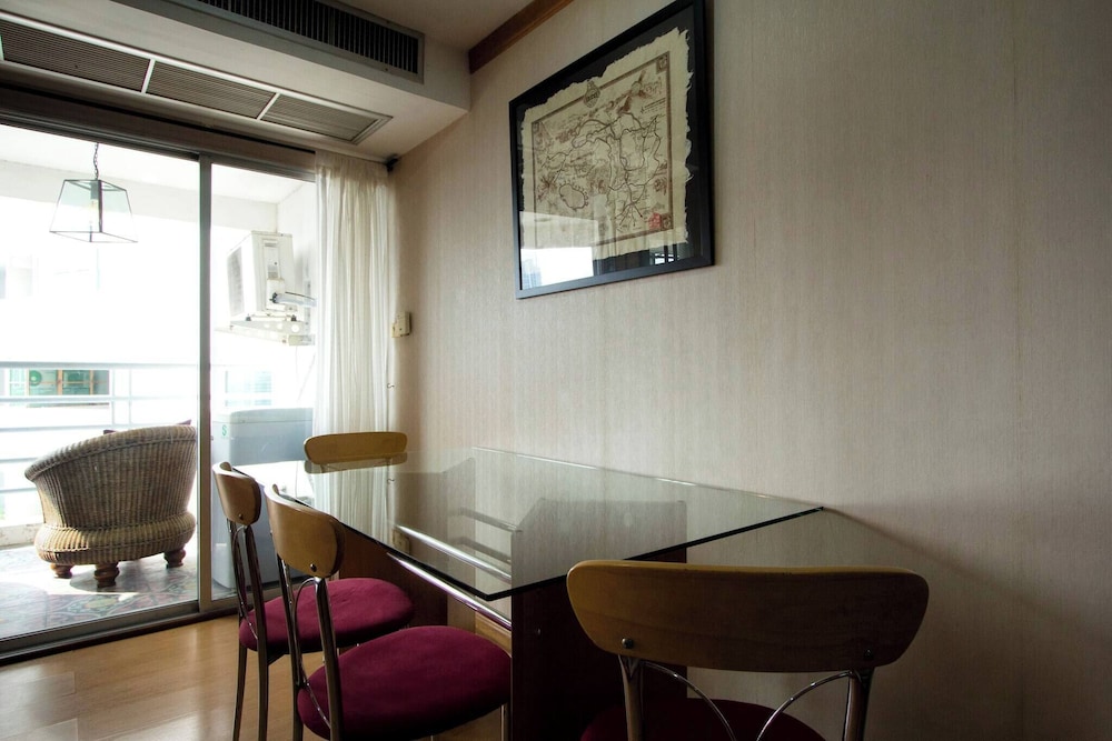 Oriental 1br With Pool & Gym Near BTS Phrom Phong
