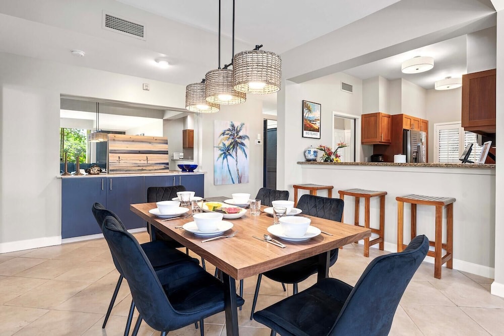 Ground Floor Corner Unit - Vrkcv