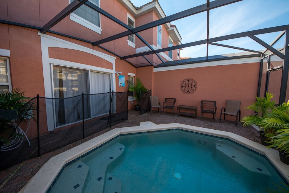 Bella Vida Resort by Home 2U