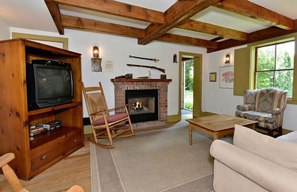 The Swayze Cottage-4