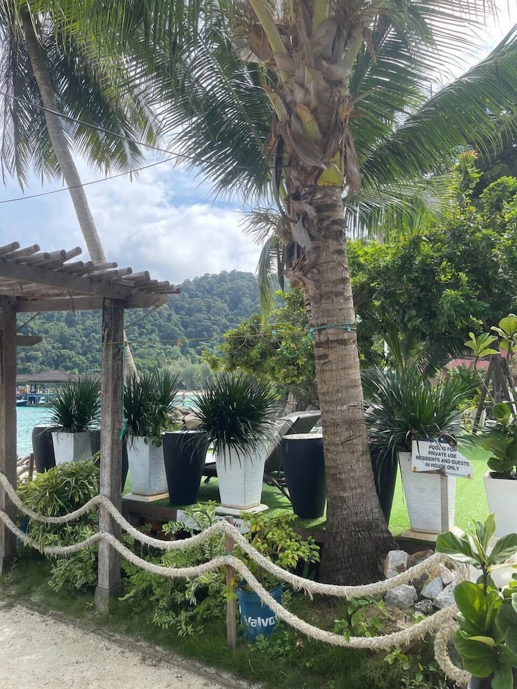CoralView Perhentian BlueStar