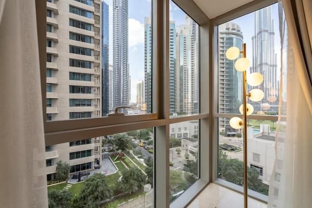 Vogue - boulevard central tower