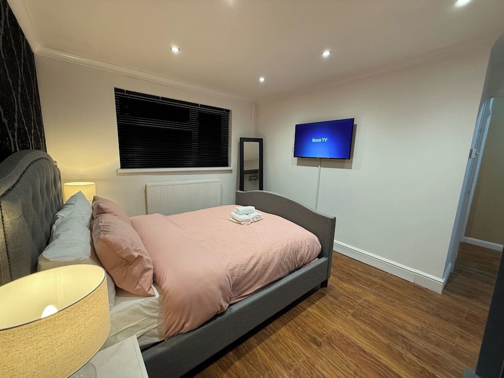 Cozy Retreat in Bridgend With 3 Bedrooms