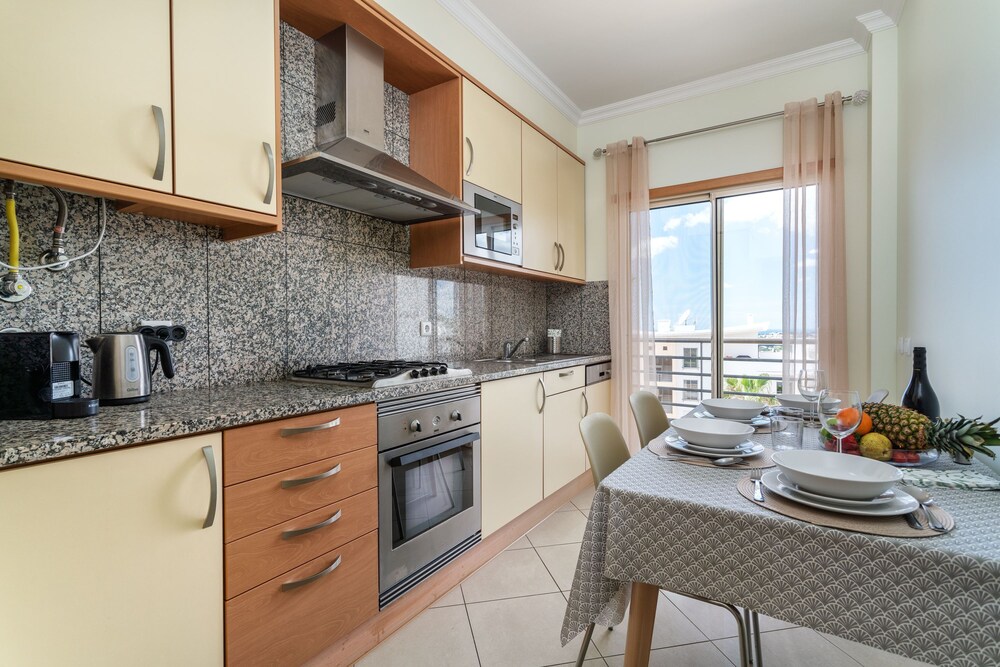BnB Homes Apartment With Sea View Terrace 2 Pools photo 3