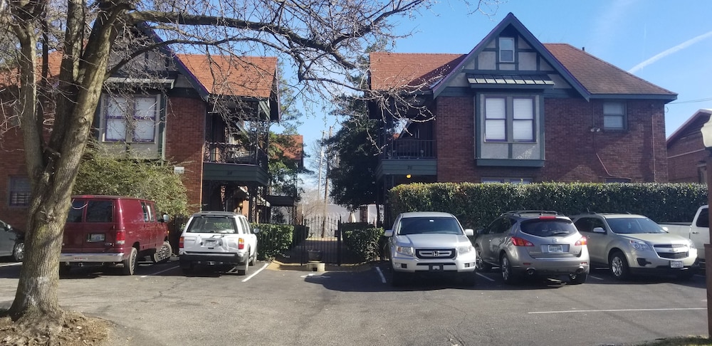 Memphis Belvedere Suites