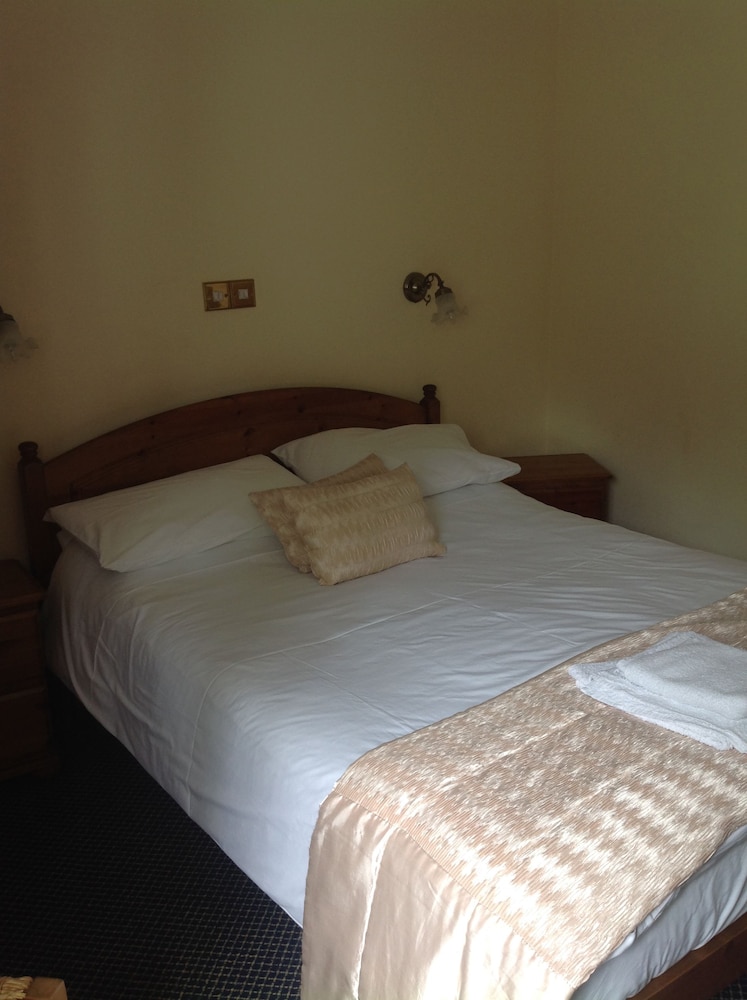 Glan Yr Afon Inn