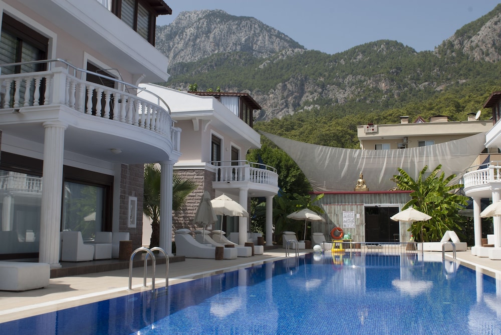 Bamont Villas