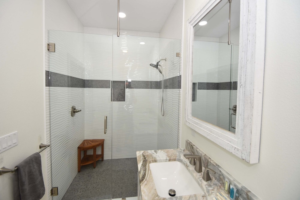 Casa Blanca 3 2 New Beach Home With Heated Pool