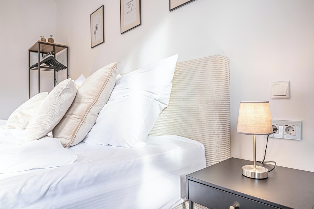 Cozy Room Close To Danube River
