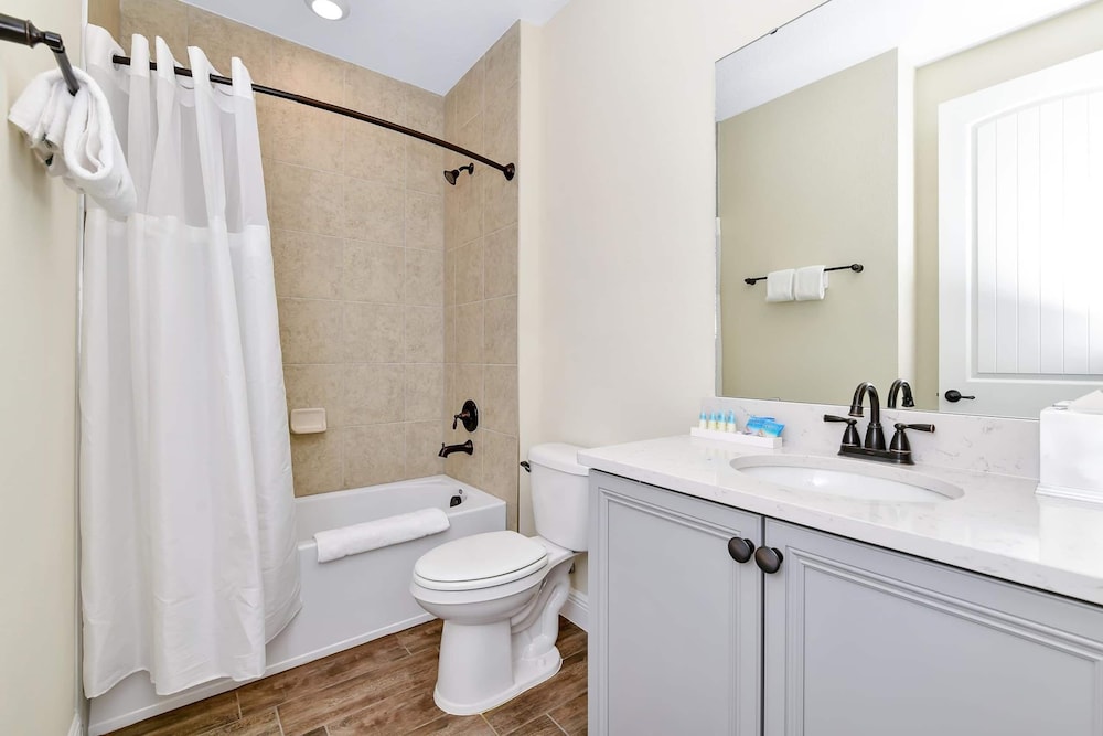 Paradise Breeze Cottage By Shine Villas Margaritaville Resort Orlando 4 Bedroom Condo