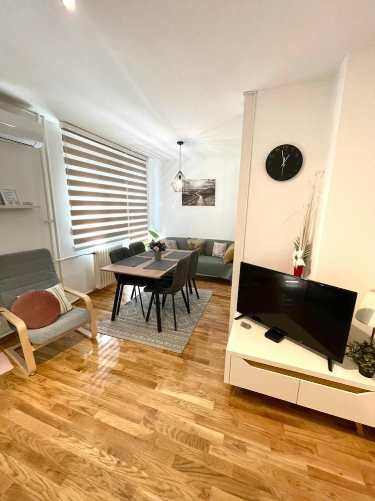Tiara Vracar Apartment
