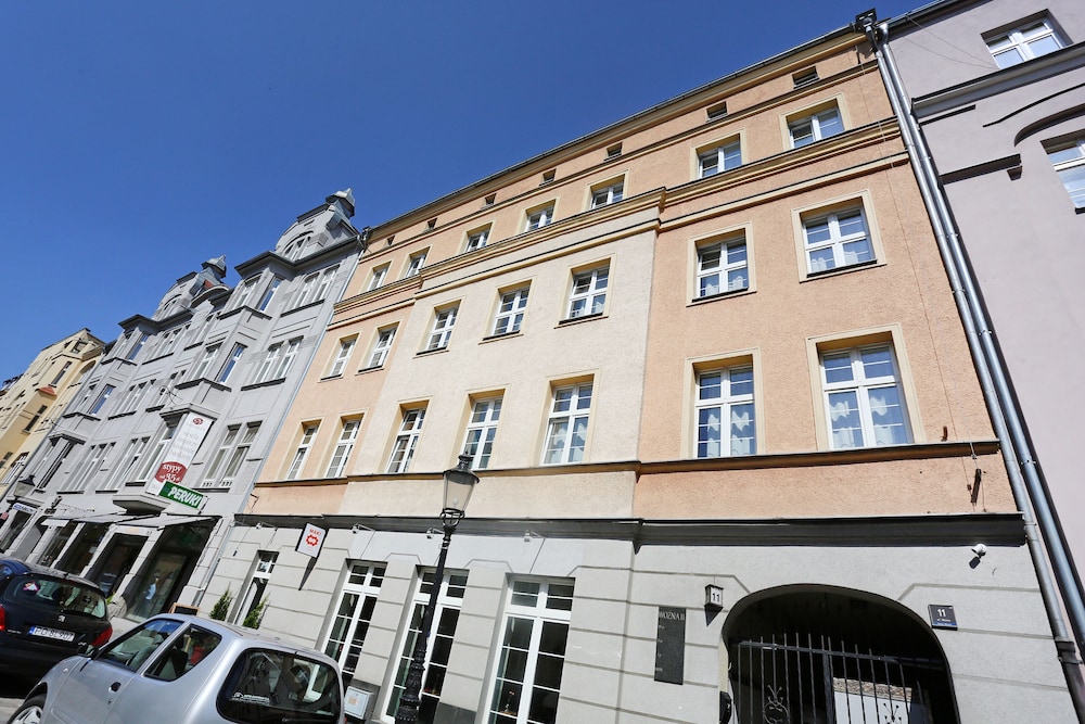 Hotel Aparthouse Woźna 11 Old Town - Image 1