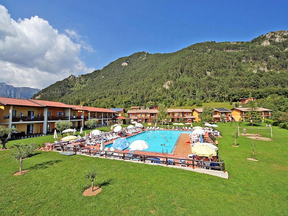 Lake-view Holiday Home in Tremosine for Couples With 2 Pools photo 5