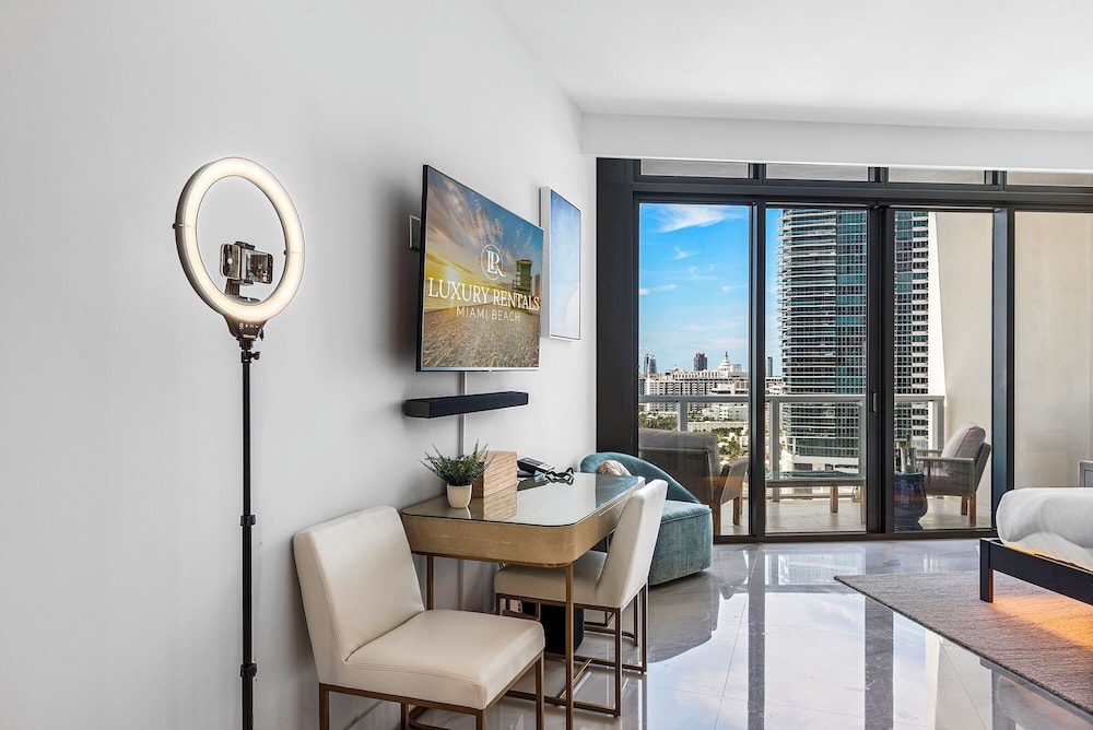Luxury Vacation Rentals in South Beach by LRMB
