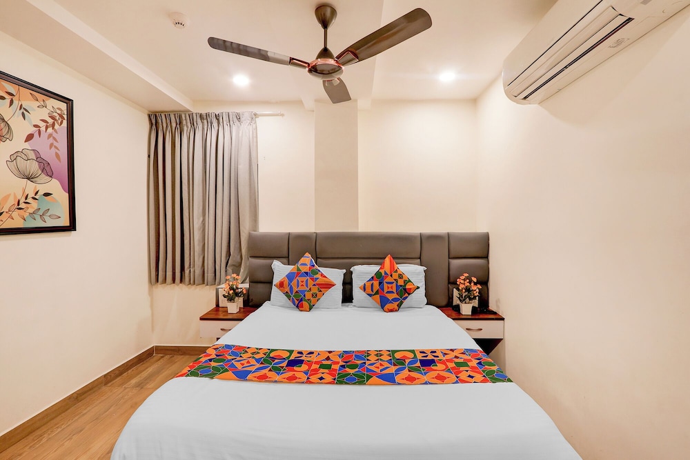 Fabhotel Radha Rani Residency