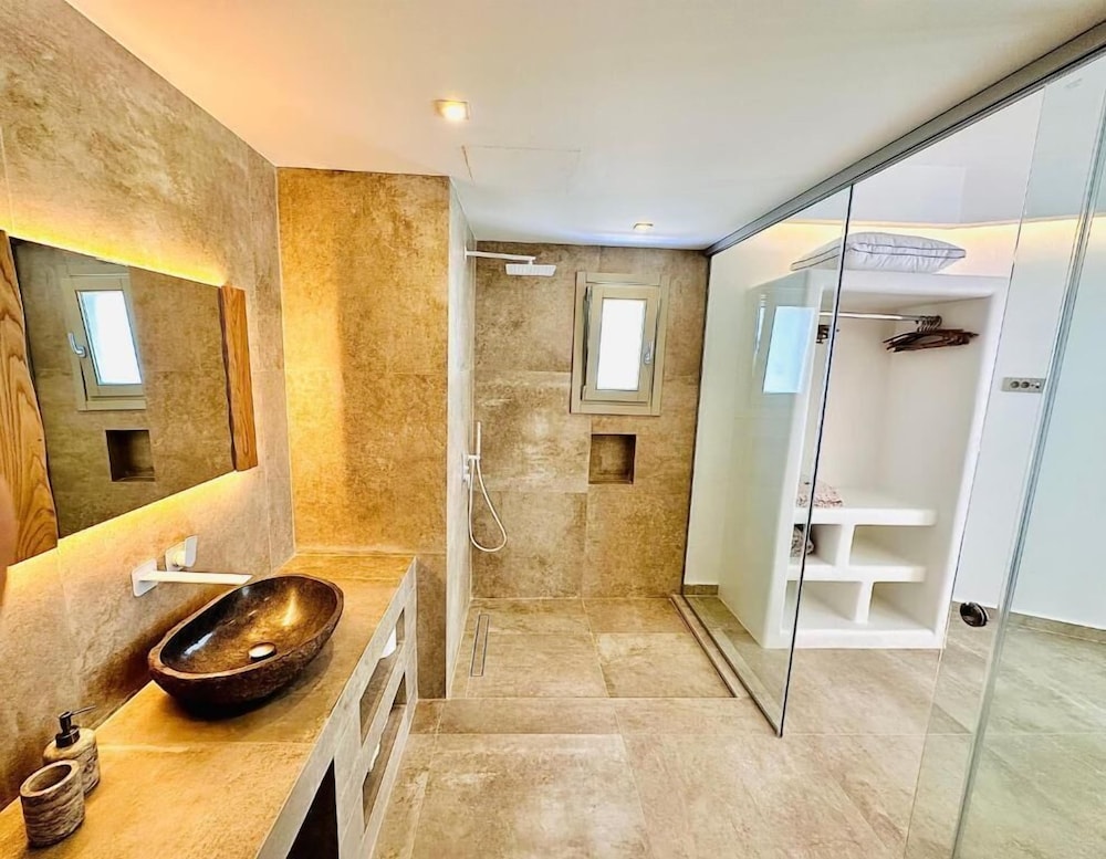 Aeris suites pori