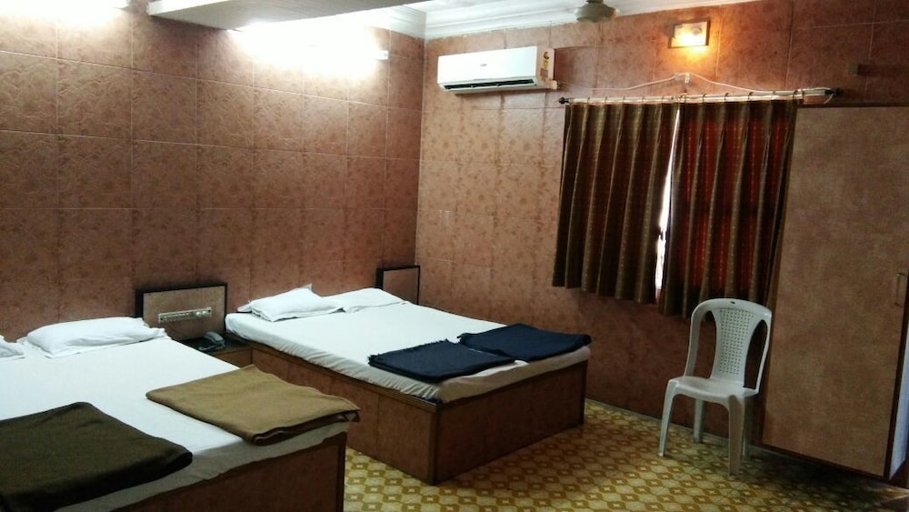 Hotel Meera