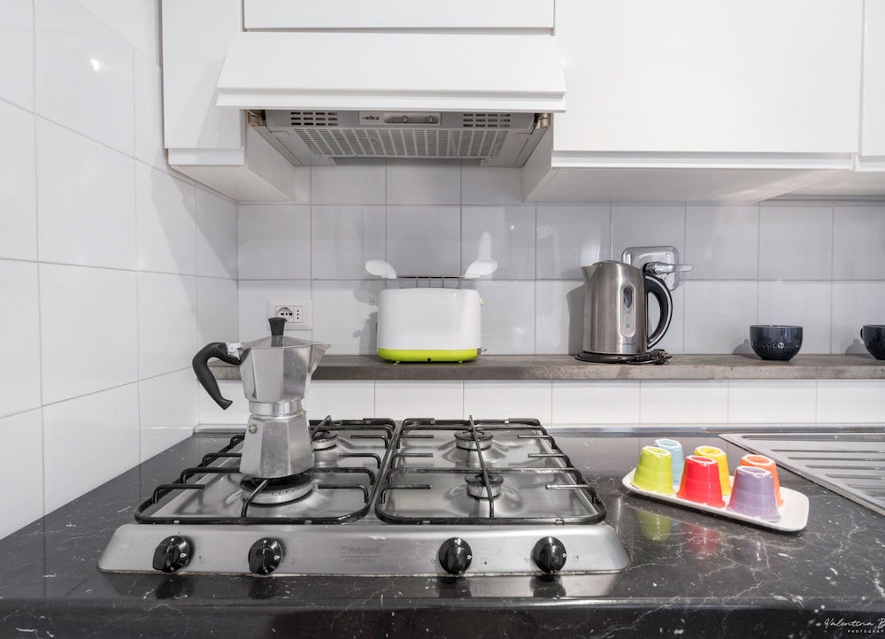 Elegant 3-Bedroom Apartment in the Historic Center photo 3