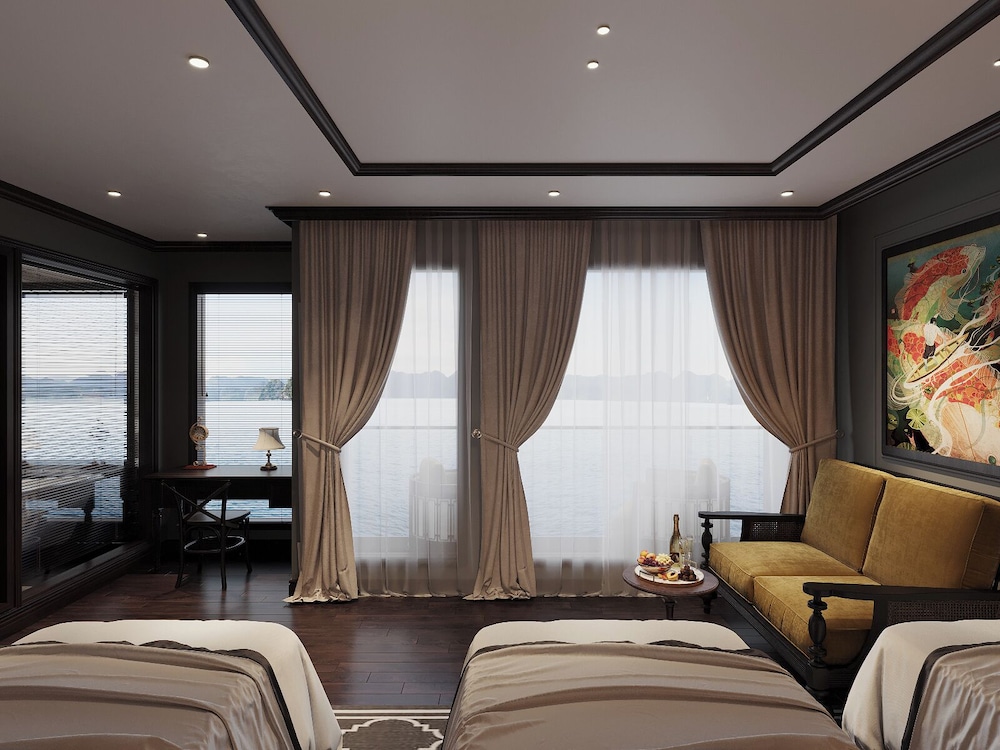 Aime'e Luxury Cruise