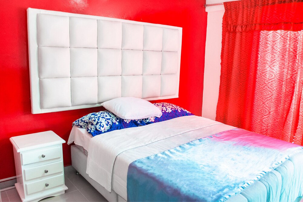 $ PROMO $ 3 Bedrooms with Bathrooms apartment & Jacuzzi in Lleras park @Poblado