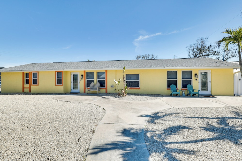 1 Block to Beach: Gulf Coast Escape w/ Patio!