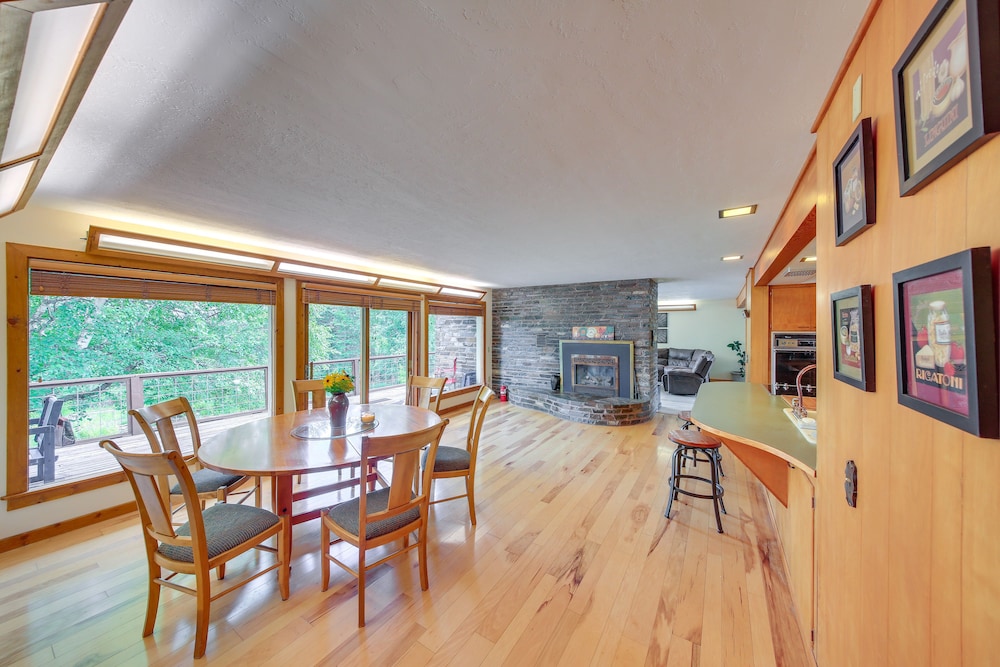 Sandpoint Vacations - 12 Mi to Schweitzer: Spacious Home w/ Deck! - Property Image 37