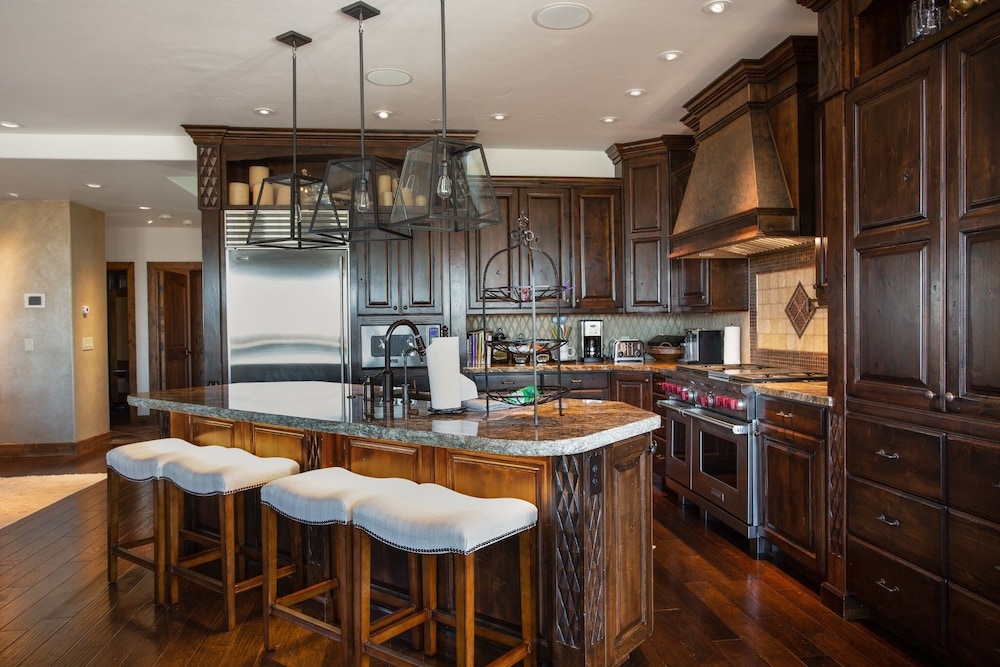 Stag Lodge at Deer Valley Resort - Seven Bedroom Residence with Spa #35 7 Condo
