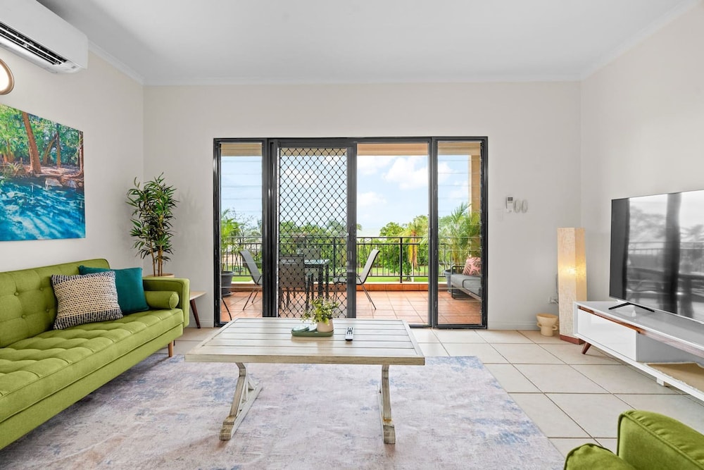 Zen Emerald Shore sea View - Balcony - Parking