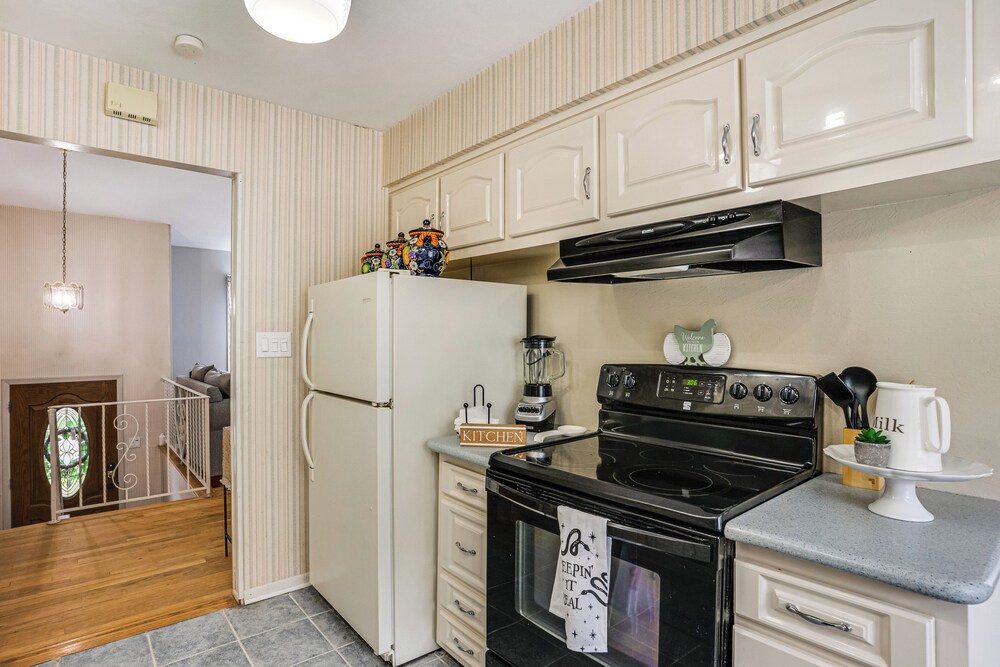Family Home Near LIE & Blydenburgh Co Park