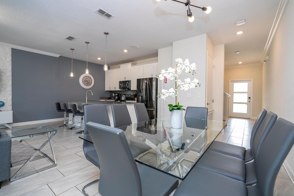 4337 QS - Charming Hideaway