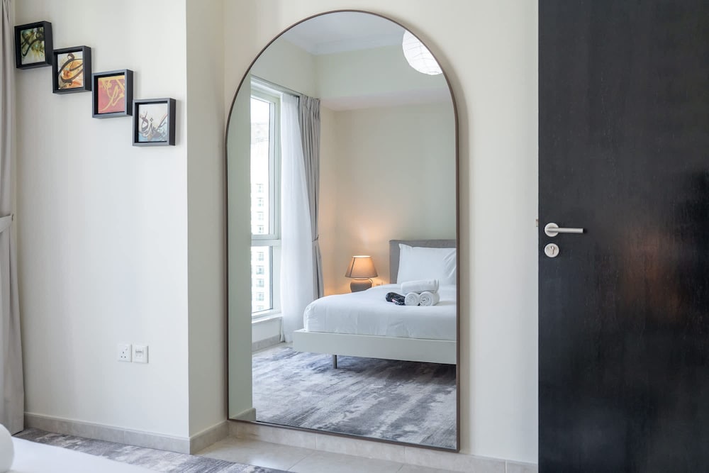 Luxury in Dubai Marina s 1 Bed That Sleeps 2