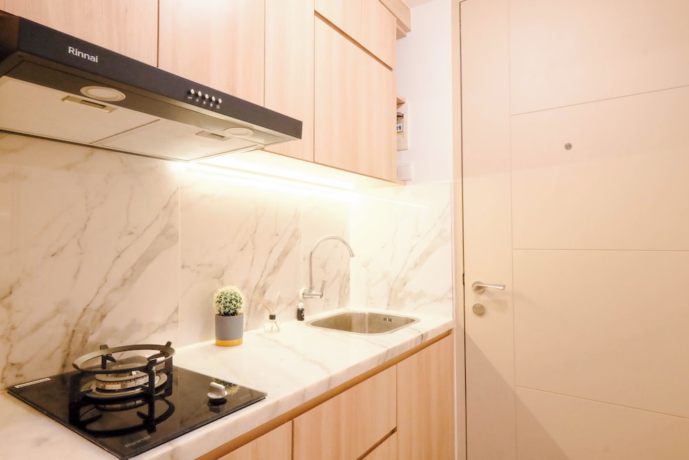 Minimalist Warm Wood Studio At Tokyo Riverside Pik 2 Apartment