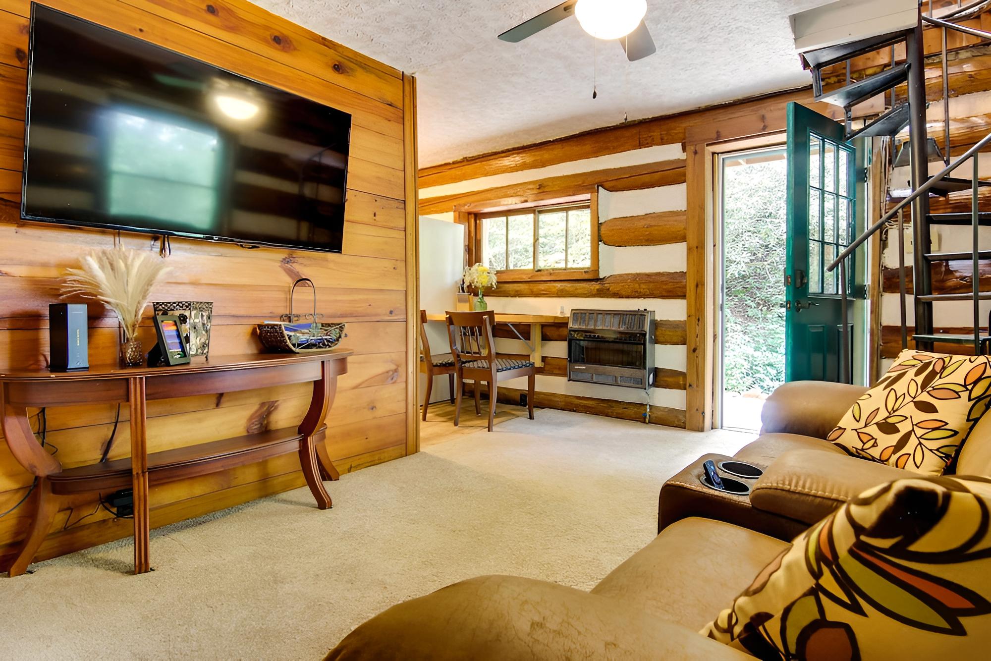 Pisgah Forest Cabin w/ Mountain + Waterfall Views! view 2