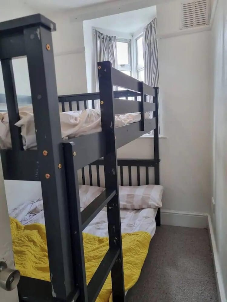 London Serenity House - 4 Bedrooms