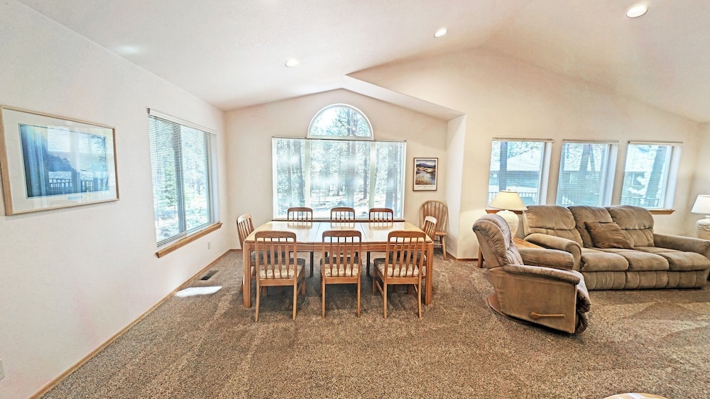 Mt Hood 13 4 Bedroom Home