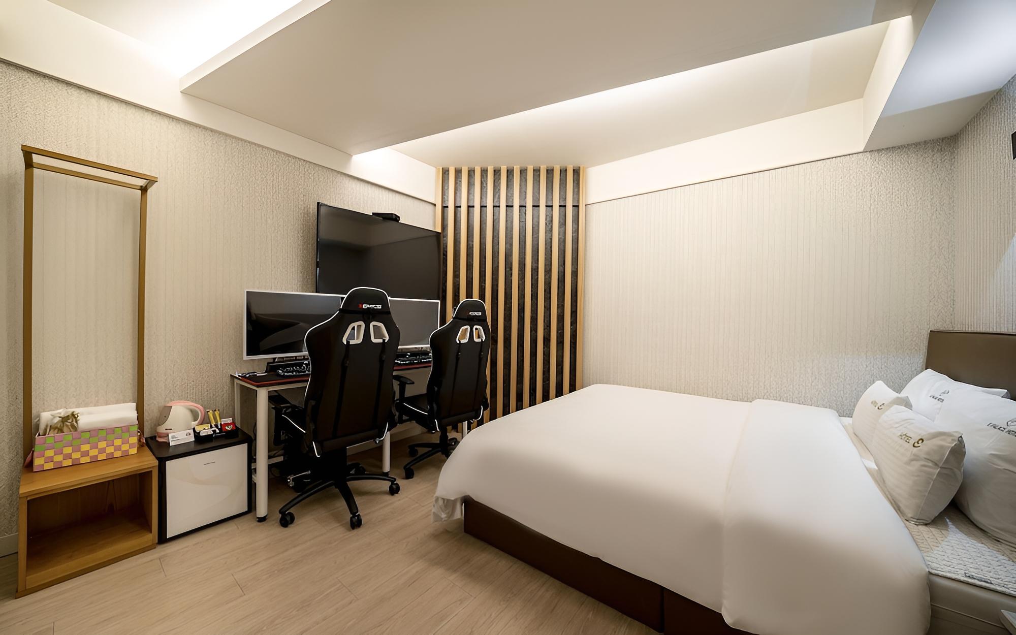 Busan Hadan E Palace Hotel view 5