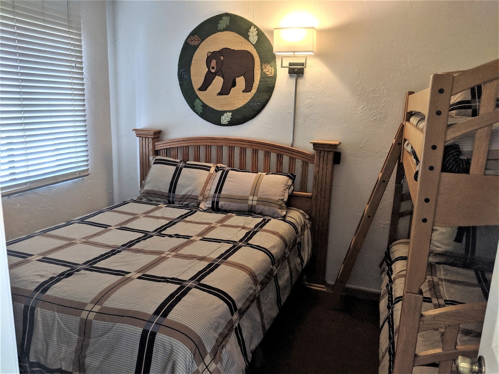 Snow Summit Townhouse Rentals & Sales