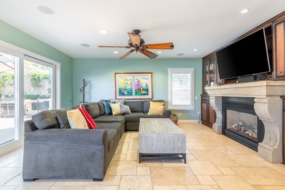 San Diego Vacations - Luxury San Diego House: Beach, Pool  Pet-friendly by Redawning - Property Image 11