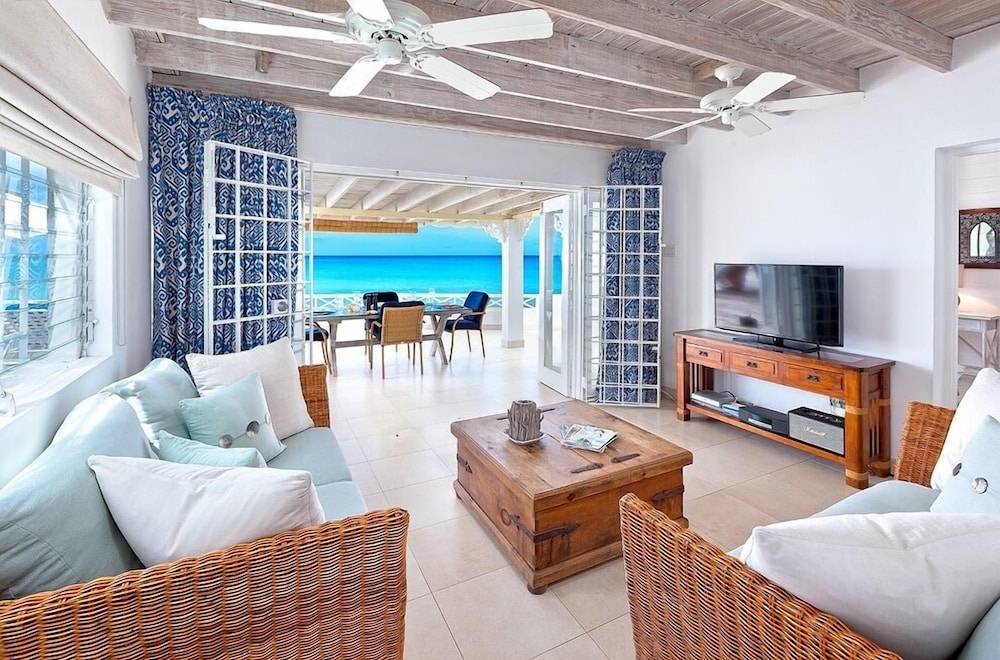 Easy & Sunset Reach 6 Bedroom Villa