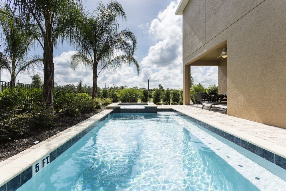 5 Star Villas at Encore Resort