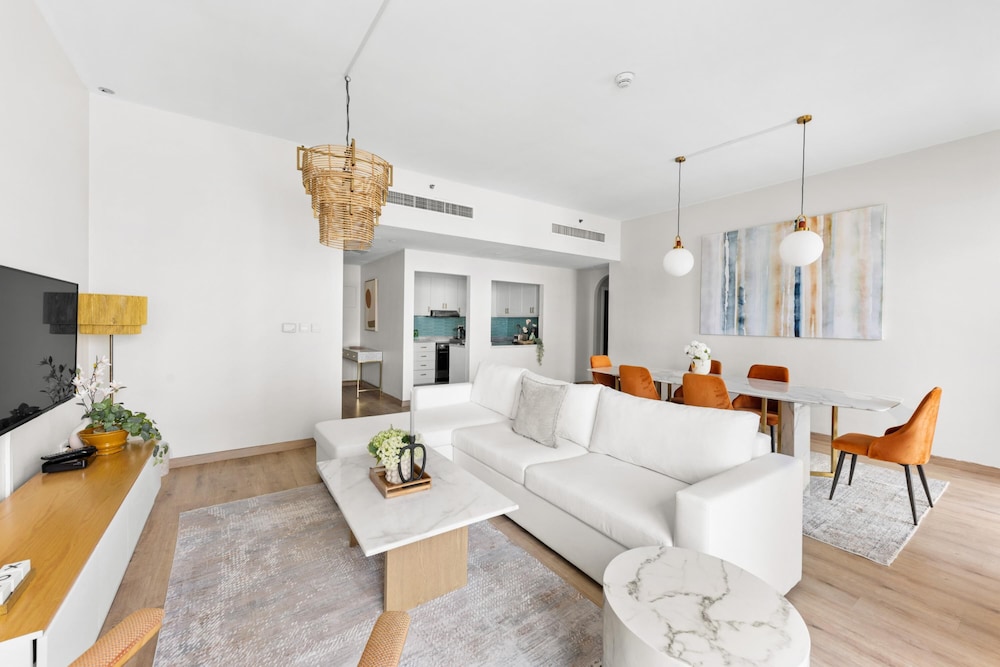 2BR Escape With Panoramic Marina Views in JBR