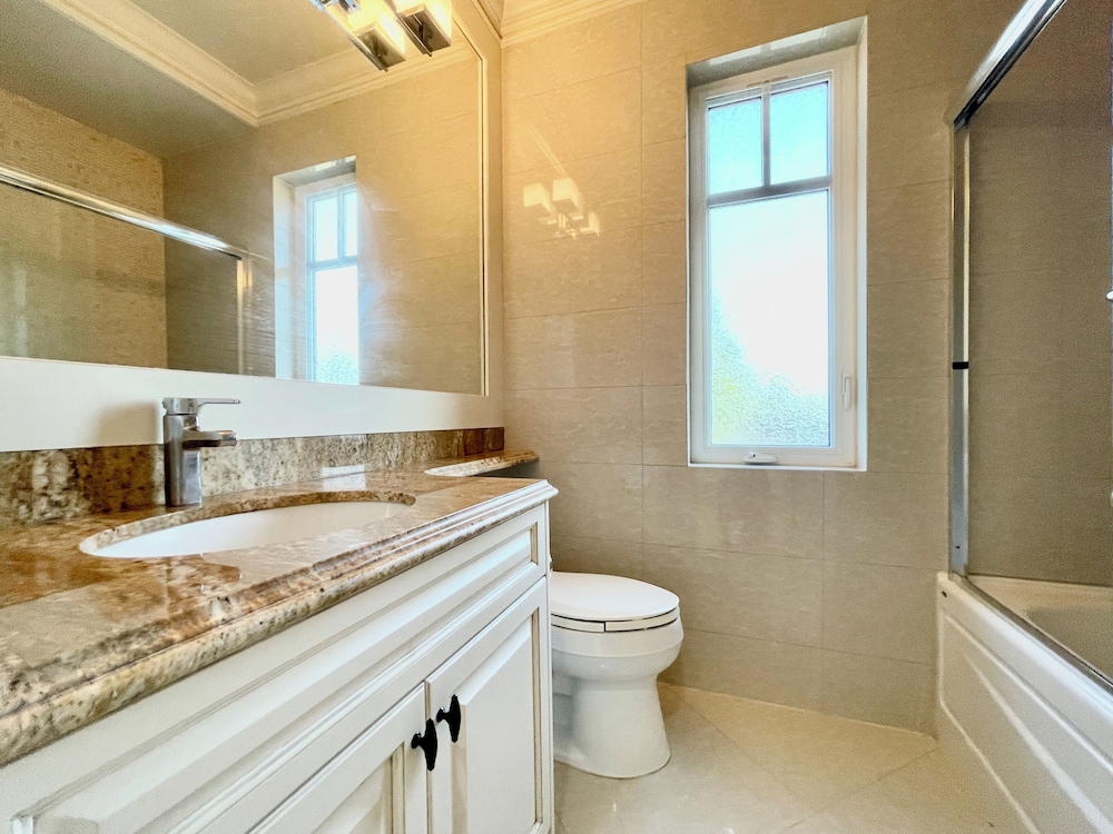Vancouver Luxury Guest House