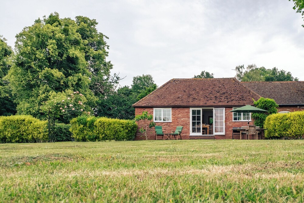 Idyllic Countryside Cottage