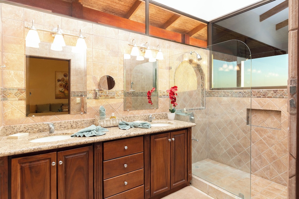 Oceanview Villa with Wrap-Around Terrace, Private Pool, Hot Tub, and Guesthouse